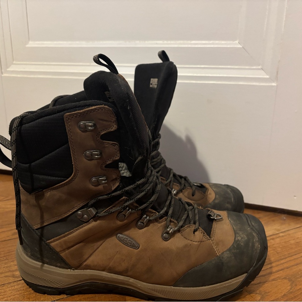 Keen Insulated Revel boots
